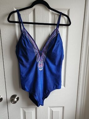 Design Lab Lord & Taylor Royal Blue One-Piece Swimsuit with Pink Embroidery XL